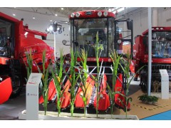 东方红4YZ-4D2玉米收获机2018年武汉展会实拍