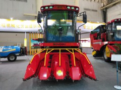 博远4YZ-4X玉米收获机2018年武汉展会实拍