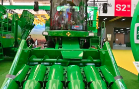 迪马飞龙-5A玉米收获机2021年青岛农机展视频实拍
