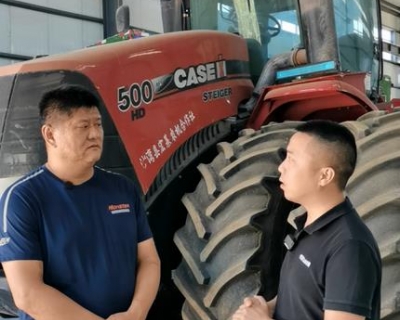 全国劳动模范韩波买了凯斯500马力拖拉机
